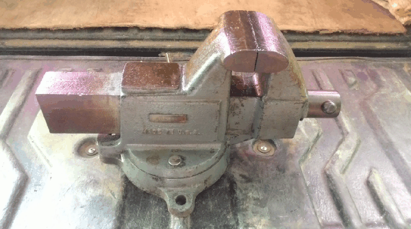 ขายด่วนปากกา COLUMBIAN CLEVELAND OHIO MADE IN U.S.A.( เหล็กหล่อเหนียว) ขายด่วนปากกา COLUMBIAN CLEVELAND OHIO MADE IN U.S.A.( เหล็กหล่อเหนียว)