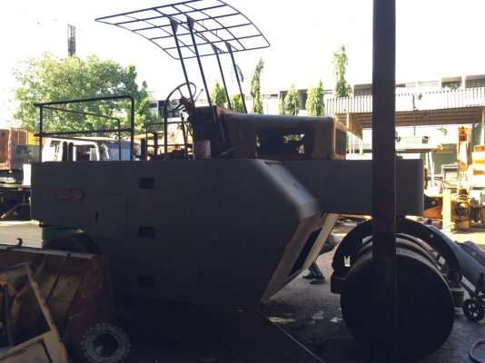 ขายด่วนรถบดล้อยาง7ล้อWATANABE WP15WE พร้อมใช้งาน เล่มทะเบียน