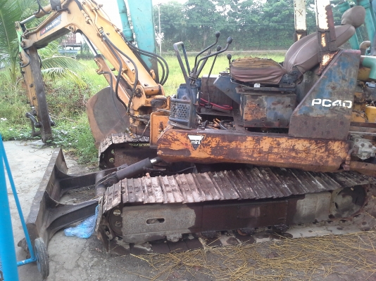 ขาขายด่วนครับโคมัสุpc40รุ่น6ครับขายราคาเบาๆสนใจดูรถอ.บ้านหมี่ขายได้ขายเลยยด่วนครับPC40รุ่น6โคมัสสุสนใจดูรถและทดลองขับอ.บ้านหมี่