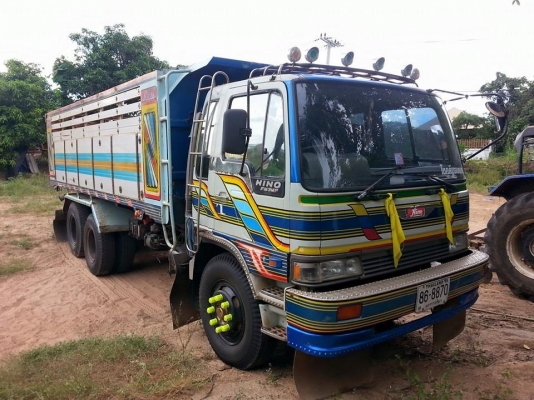 ขายดั้ม2เพลา FM3Hปี39 เครื่อง195แรง เกียร์เดิม สโลเดิม กระบะดั้มเนียม มีระบบลำโพงลากพ่วง ภายในสวย แอร์เย็น สภาพพร้อมใช้งาน เอกสารพร้อมโอน สนใจโทร 090-8588220คุณนะ 093-3258446คุณบิว หรือเข้าดูสินค้าอื่นๆได้ที่ www.truck.in.th/498 หรือเพจFacebook ณรงค์ ซื้อ