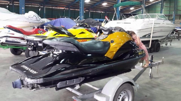 ขายเจ็ทสกี ยามาฮ่า GP1300R พร้อมเทเลอร์ เรือปี06