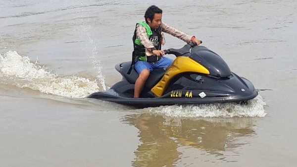 ขายเจ็ทสกี ยามาฮ่า GP1300R พร้อมเทเลอร์ เรือปี06