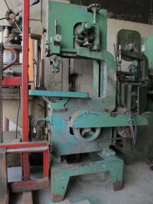 ขายเลื่อยสายพานตัวใหญ่พร้อมใช้งาน