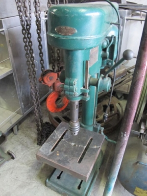 ขายสว่านแท่นญี่ปุ่นแท้Darumaตัวใหญ่จับดอกได้16มิลพร้อมมอเตอร์ถ่านไฟบ้าน