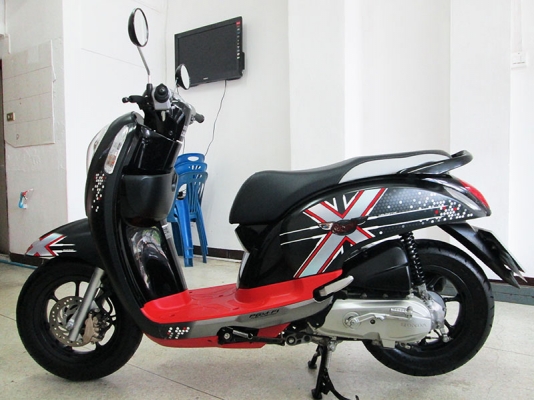 ขาย Honda Scoopy I ล้อแม็ก S12 ตัว TOP ปี 2014 ไมล์ 5748 กม รถหัวฉีดประหยัดน้ำมัน สภาพสวย เครื่องแน่ๆ สีดำ แดง ราคา 34900 บาท