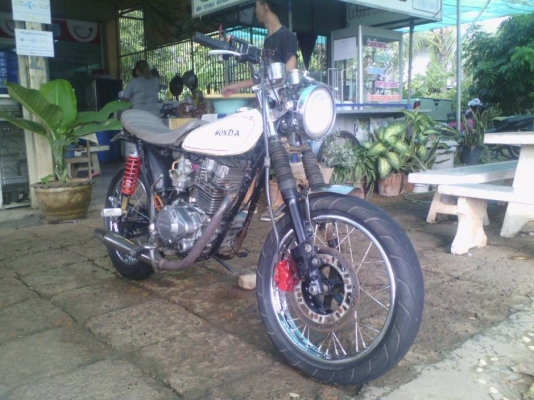 ขาย Dt เครื่องไลฟาน150 เเต่งเเนวเเทรกเกอร์ รถพร้อมใช้งาน (ไม่่ ท.บ. / มีใบซื้อขายออกให้) ค่าตัว 11500 บาท สนใจทักเเชทหรือโทร.089-8054390 โอ๋ อยู่จังหวัด ลพบุรี