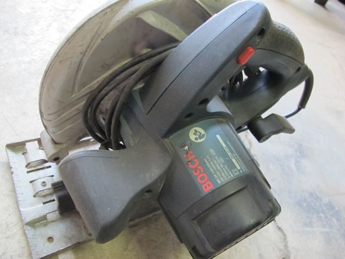 ขายเลื่อยวงเดือนBoschของแท้สภาพสวยพร้อมใบตัด