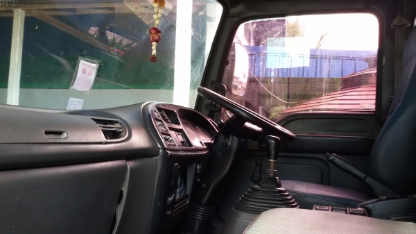 ขายรถ 6 ล้อใหญ่ อีซุซุ DECA  รถห้างแท้. เครื่องดี. คัชีสวย. สภาพพร้อมใช้งาน .