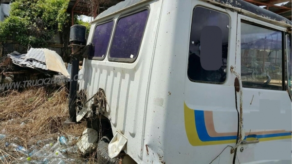 หัวเก๋ง HINO   F17 - F18   อุปกรณ์ภายในมีตามรูป