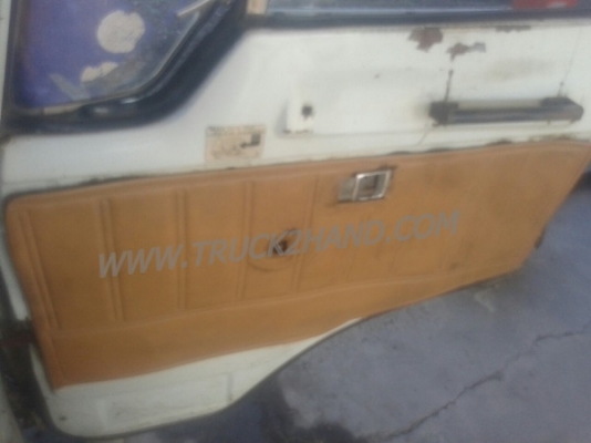 หัวเก๋ง HINO   F17 - F18   อุปกรณ์ภายในมีตามรูป