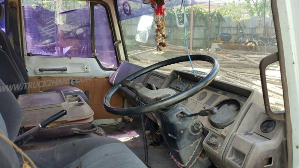 หัวเก๋ง HINO   F17 - F18   อุปกรณ์ภายในมีตามรูป