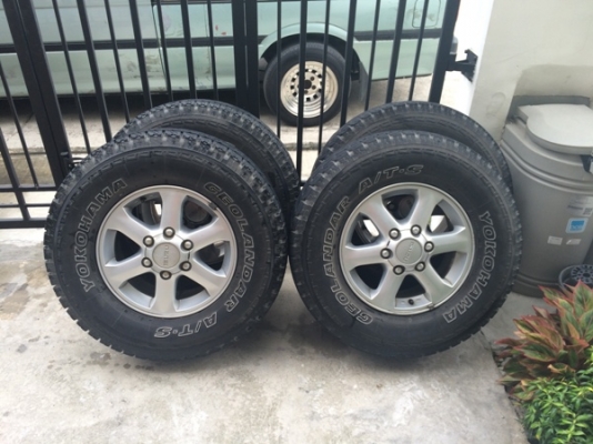 ขายด่วน ล้อ isuzu D-max แท้พร้อมยาง 5000