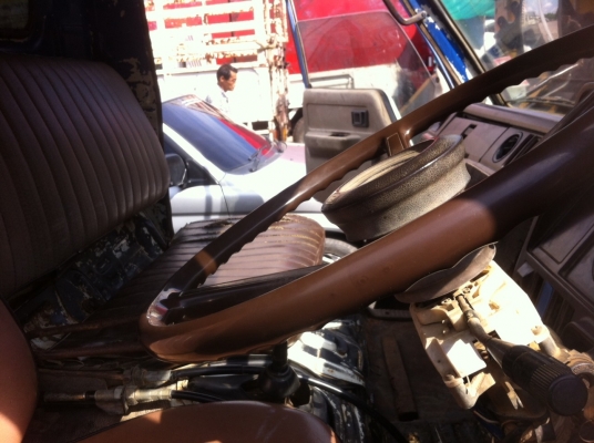 ต้องการขายรถ6ล้อดั้มขายตามสภาพปี32เครื่อง115แรง2เพลาขายตามสภาพสนใจติดต่อโดยตรง