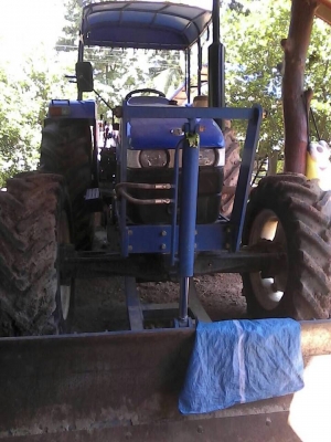 ขายรถไถ NEW HOLLAND TT75 อุปกรณ์ดันหน้า ผานหลัง ใช้งาน 1500ชม. สภาพพร้อมใช้งาน เอกสารเล่มทะเบียนพร้อมโอน สนใจโทร 090-8588220คุณนะ 093-3258446คุณบิว หรือเข้าดูสินค้าอื่นๆได้ที่ www.truck.in.th/498 หรือเพจFacebook ณรงค์ ซื้อขายรถมือสอง (เว็บไซต์ส่วนตัว) หรื