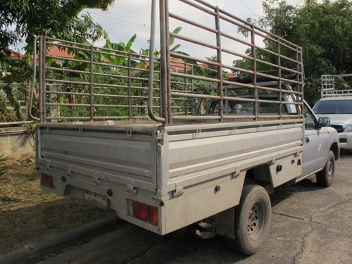 ขายรถNissan frontier ปี03คานเดิมๆบางๆสวยมากแอร์เย็น เครื่องดีเซลTD27ฝาขาว