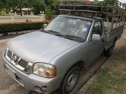 ขายรถNissan frontier ปี03คานเดิมๆบางๆสวยมากแอร์เย็น เครื่องดีเซลTD27ฝาขาว