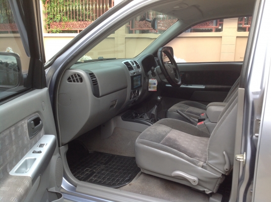 ISUZU D-MAX CAB 4 SLX 3.0 DI TURBO สภาพสวยพร้อมใช้งาน ISUZU D-MAX CAB 4 SLX 3.0 DI TURBO สภาพสวยพร้อมใช้งาน