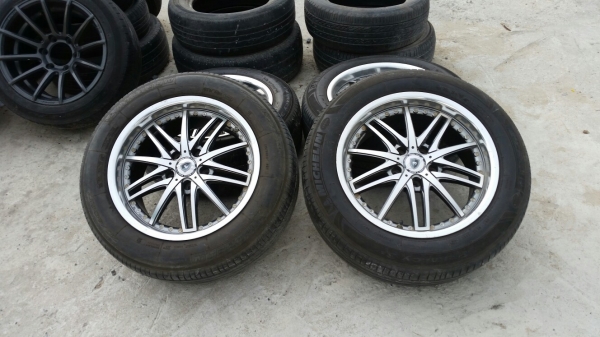 ล้อแม็กRsขอบ17 พร้อมยาง Toyo ปี 13