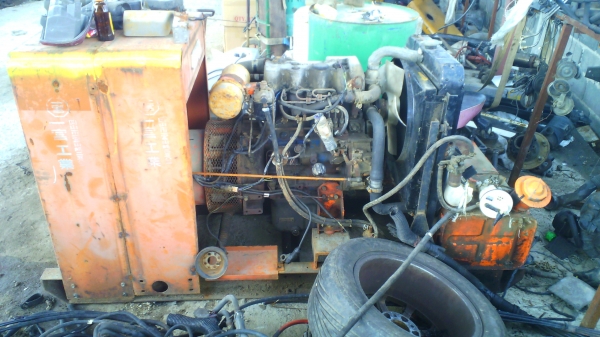 *ขายเครื่องปั่นไฟ 15kva 220  สภาพดีพร้อมใช้งาน **ติดต่อ 092-315-8787 กอล์ฟ