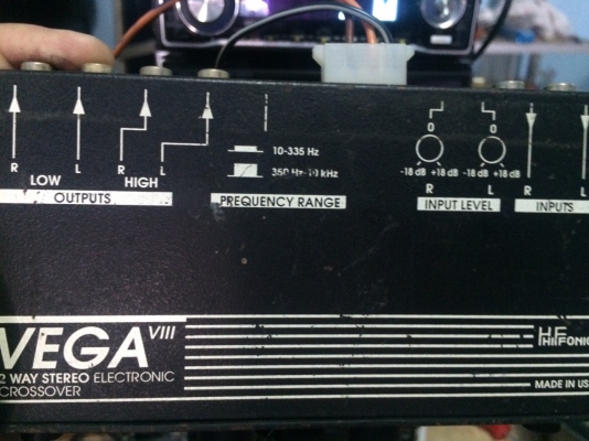 CROSSOVER HIFONICE เข้า1 ออก2 Made in USA มือ2 CROSSOVER HIFONICE เข้า1 ออก2 Made in USA มือ2
