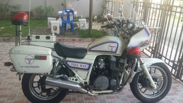 ขาย CBX 750P ทะเบียนแท้ พร้อมชุดโอน