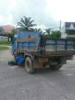 รถบรรทุก 6 ล้อดัมพ์ ISUZU  NKR 88Hp เครื่อง4JB1 ยางเต็ม6เส้น