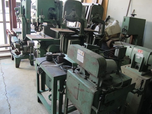 ขายเครื่องเลื่อยสายพานขนาดใหญ่ เล็กหลายตัวและของอื่นๆอีกมาก ขายเครื่องเลื่อยสายพานขนาดใหญ่ เล็กหลายตัวและของอื่นๆอีกมาก