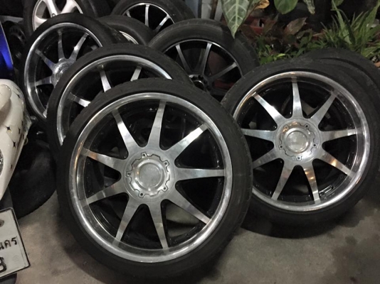 ล้อแม็ก Lenso แท้ 20 นิ้ว 5 รู 114 กว้าง 8.5 พร้อมยางสวย ๆ   จัดมา 15000 พอ