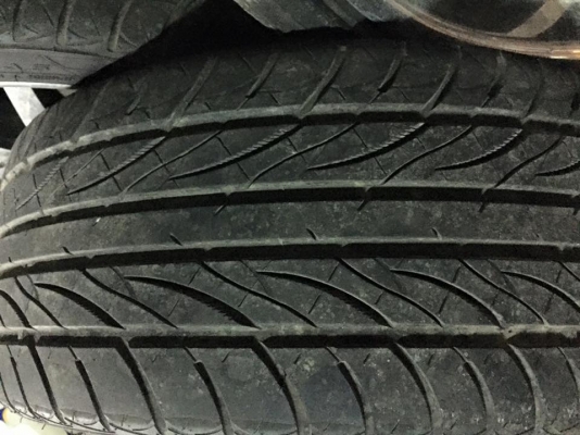 ล้อแม็ก Lenso แท้ 20 นิ้ว 5 รู 114 กว้าง 8.5 พร้อมยางสวย ๆ   จัดมา 15000 พอ