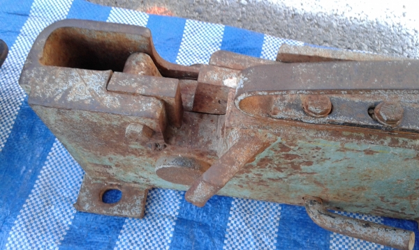 ตัวตัดเหล็กใหญ่ ตัวตัดเหล็กใหญ่