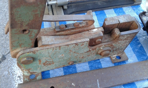 ตัวตัดเหล็กใหญ่ ตัวตัดเหล็กใหญ่