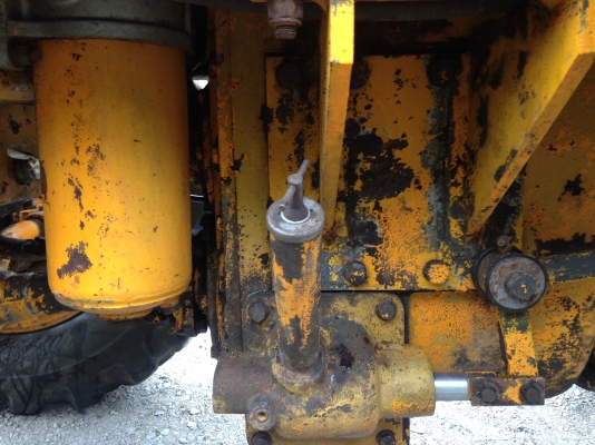 ขายรถตัก Komatsu JH30B ; รถเก่าญี่ปุ่น 100\%;  สภาพสวยพร้อมใช้งานได้ทันที สนใจติดต่อ 081-9485494