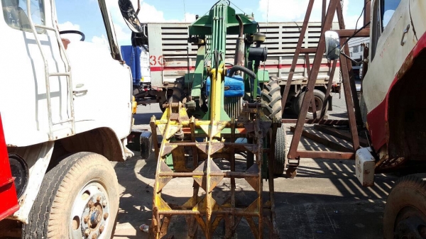 ขายรถไถ FORD 5500 เครื่อง T6 ติดคีบอ้อย เอกสารเล่มทะเบียนครบ รถพร้อมใช้ ราคาคุยกันได้ครับ ขายรถไถ FORD 5500 เครื่อง T6 ติดคีบอ้อย เอกสารเล่มทะเบียนครบ รถพร้อมใช้ ราคาคุยกันได้ครับ