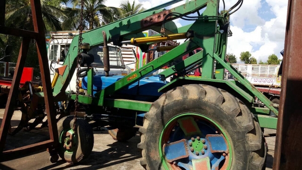 ขายรถไถ FORD 5500 เครื่อง T6 ติดคีบอ้อย เอกสารเล่มทะเบียนครบ รถพร้อมใช้ ราคาคุยกันได้ครับ ขายรถไถ FORD 5500 เครื่อง T6 ติดคีบอ้อย เอกสารเล่มทะเบียนครบ รถพร้อมใช้ ราคาคุยกันได้ครับ