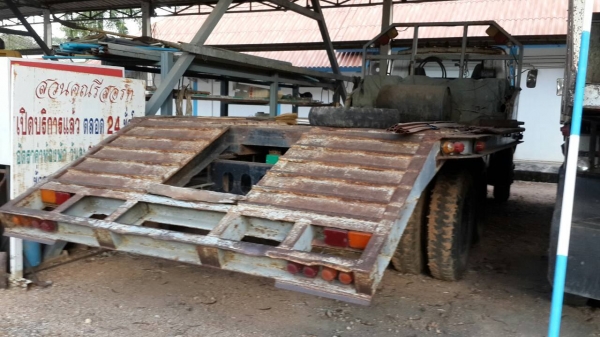 ขายด่วนJUMBOสองเพลาคัชซีใหญ่ หางปลาขึ้นแม็คโคร320สบายทะเบียนท้ายลาดราคาเบาๆจัดแนนท์ได้โทร0856842587