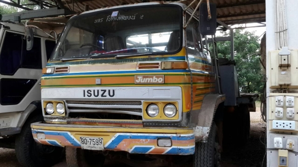 ขายด่วนJUMBOสองเพลาคัชซีใหญ่ หางปลาขึ้นแม็คโคร320สบายทะเบียนท้ายลาดราคาเบาๆจัดแนนท์ได้โทร0856842587