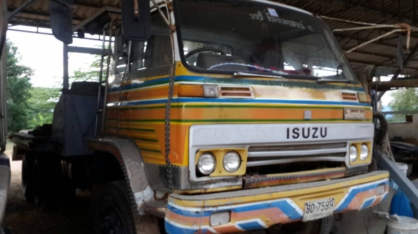 ขายด่วนJUMBOสองเพลาคัชซีใหญ่ หางปลาขึ้นแม็คโคร320สบายทะเบียนท้ายลาดราคาเบาๆจัดแนนท์ได้โทร0856842587