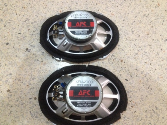 ลำโพง5คูณ7นิ้ว2ทาง KENWOOD เก่าญี่ปุ่นเเท้สภาพสวยคู่ละ