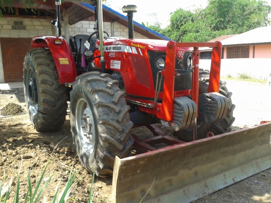 ขายดาวน์ แมสซี่455สองเพลา พร้อมดันหน้า หางสี่ รถห้างสวยๆ