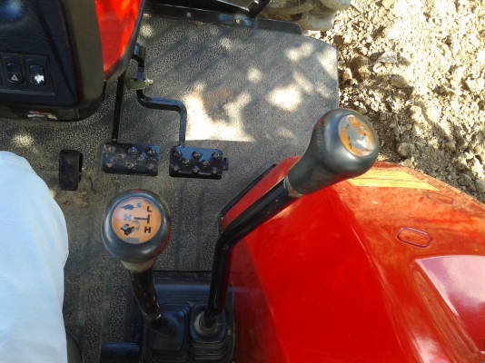 ขายดาวน์ แมสซี่455สองเพลา พร้อมดันหน้า หางสี่ รถห้างสวยๆ