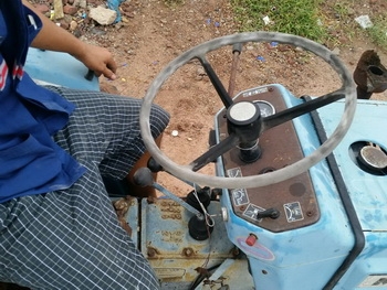 ขาย รถไถนั่งขับ mitsubishi 15 แรง เก่าญี่ปุ่น พร้อมโรตารรี ราคาถูก 95,000 บาท ครับ ขาย รถไถนั่งขับ mitsubishi 15 แรง เก่าญี่ปุ่น พร้อมโรตารรี ราคาถูก 95,000 บาท ครับ