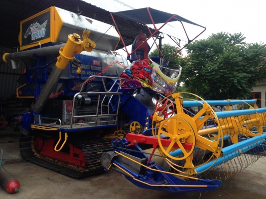 ขายรถเกี่ยวข้าวไทยเส็ง ขายรถเกี่ยวข้าวไทยเส็ง