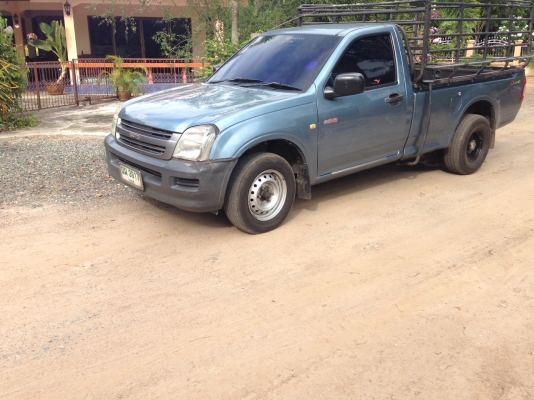 รถIsuzuดีแม๊ก หัวเดียวปี 2003 เพาลอย คอกแซง