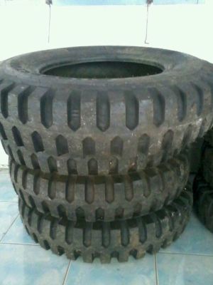 ขายยางรถจิ้บใหม่ขนาด700-16
