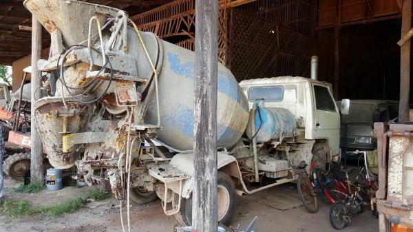 ขาย รถโม่ปูน 2.5 คิว ISUZU NRR เครื่อง 6HE1 195 แรงม้า รถใช้งานได้ปกติ พวงมาลัยพาวเวอร์ เอกสารใบอินวอยซ์ ราคาต่อรองได้