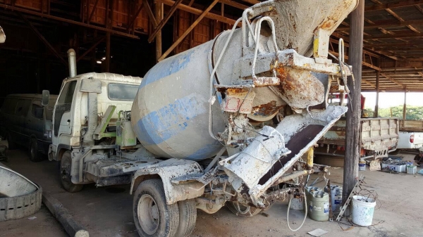 ขาย รถโม่ปูน 2.5 คิว ISUZU NRR เครื่อง 6HE1 195 แรงม้า รถใช้งานได้ปกติ พวงมาลัยพาวเวอร์ เอกสารใบอินวอยซ์ ราคาต่อรองได้