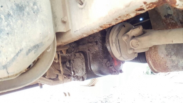 ขาย รถโม่ปูน 2.5 คิว HINO เครื่อง HO7C 180 แรงม้า เกียร์ HO พวงมาลัยพาวเวอร์ รถใช้งานอยู่ประจำ เอกสารใบอินวอยซ์ ราคาต่อรองได้ ขาย รถโม่ปูน 2.5 คิว HINO เครื่อง HO7C 180 แรงม้า เกียร์ HO พวงมาลัยพาวเวอร์ รถใช้งานอยู่ประจำ เอกสารใบอินวอยซ์ ราคาต่อรองได้