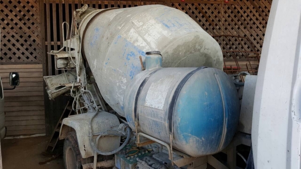 ขาย รถโม่ปูน 2.5 คิว HINO เครื่อง HO7C 180 แรงม้า เกียร์ HO พวงมาลัยพาวเวอร์ รถใช้งานอยู่ประจำ เอกสารใบอินวอยซ์ ราคาต่อรองได้ ขาย รถโม่ปูน 2.5 คิว HINO เครื่อง HO7C 180 แรงม้า เกียร์ HO พวงมาลัยพาวเวอร์ รถใช้งานอยู่ประจำ เอกสารใบอินวอยซ์ ราคาต่อรองได้