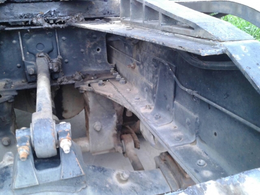 รถอีซูซุ 10 ล้อ หัวลาก FXZ 240 แรงม้า. ปี 38.  ( ขายแม่ , ลูก. )     สนใจติดต่อ  081 - 6079515