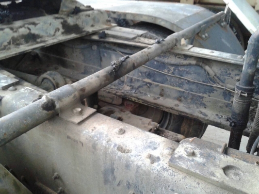 รถอีซูซุ 10 ล้อ หัวลาก FXZ 240 แรงม้า. ปี 38.  ( ขายแม่ , ลูก. )     สนใจติดต่อ  081 - 6079515